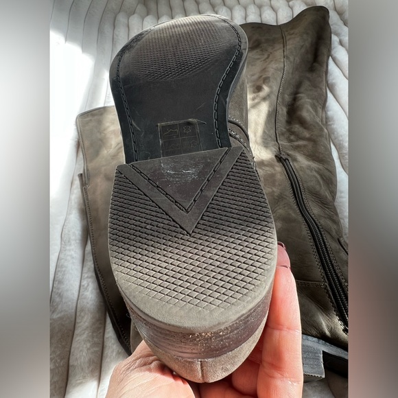 Aldo grey Nubuck over the knee boots - Picture 9 of 9